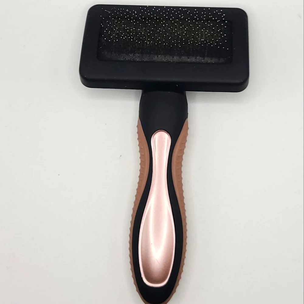 Well & Good Cushion Slicker Brush, from Petco.